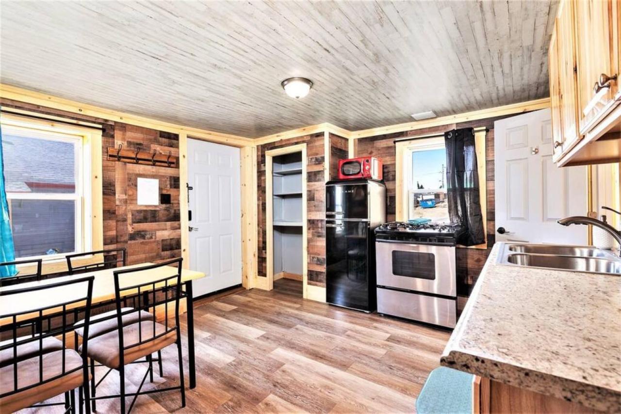 Dog Friendly Private W Hot Tub Leadville-a