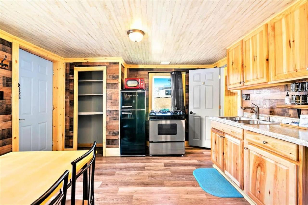 Dog Friendly Private W Hot Tub Leadville-a * Leadville